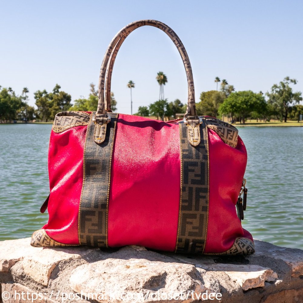 ❌ SOLD! ❌ FENDI Zucca Red Bag - Picture 1 of 16